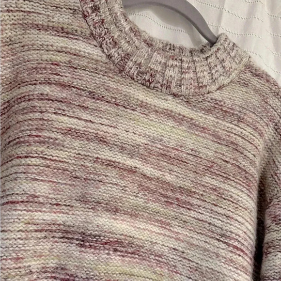 Old Navy Chunky Cozy Crew Neck Sweater - Picture 2 of 6